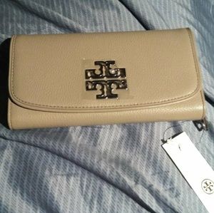 Tory Burch Britten Duo Envelope Continental Wallet